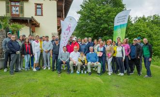 Das erste Pink Ribbon Charity-Golfturnier am Semmering vereinte Sport, Engagement und Solidarit&auml;t. Der Reinerl&ouml;s von 2.105 Euro kommt der Krebshilfe Nieder&ouml;sterreich zugute.